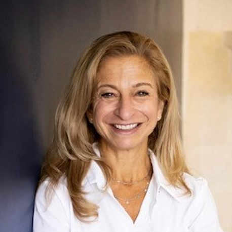 Jennifer Cathy Photo